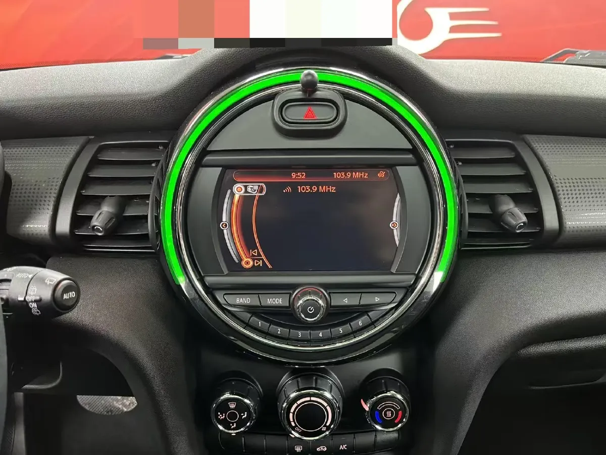 2015 MINI MINI 1.5T 136HP L3 6AT,autocango,china used car exporter,china ev exporter,chinese used car exporter,chinese used ev exporter