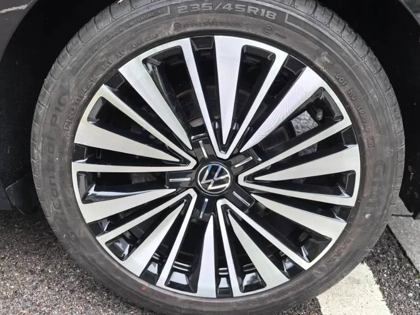 2020 Volkswagen Passat 2.0T 186HP L4 7DCT,autocango,china used car exporter,china ev exporter,chinese used car exporter,chinese used ev exporter