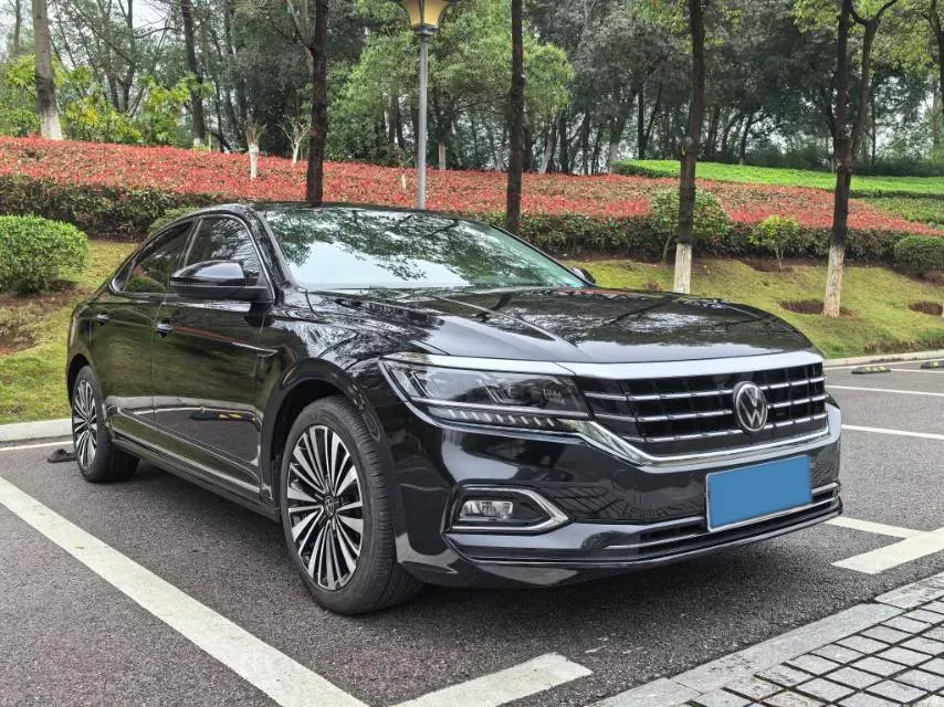 2020 Volkswagen Passat 2.0T 186HP L4 7DCT,autocango,china used car exporter,china ev exporter,chinese used car exporter,chinese used ev exporter