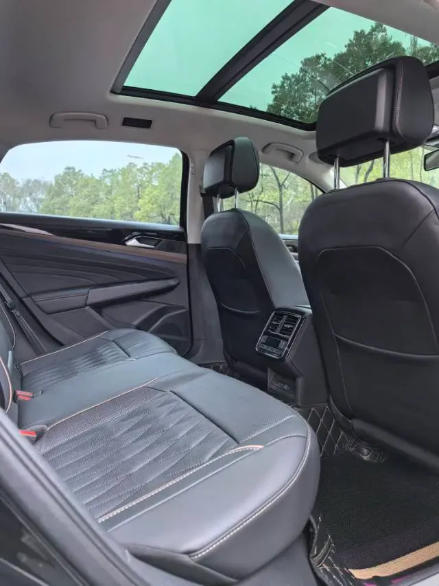 2020 Volkswagen Passat 2.0T 186HP L4 7DCT,autocango,china used car exporter,china ev exporter,chinese used car exporter,chinese used ev exporter