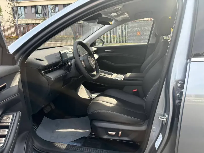 2024 MAXUS Interstellar 2.0T 143HP L4 6AT,autocango,china used car exporter,china ev exporter,chinese used car exporter,chinese used ev exporter