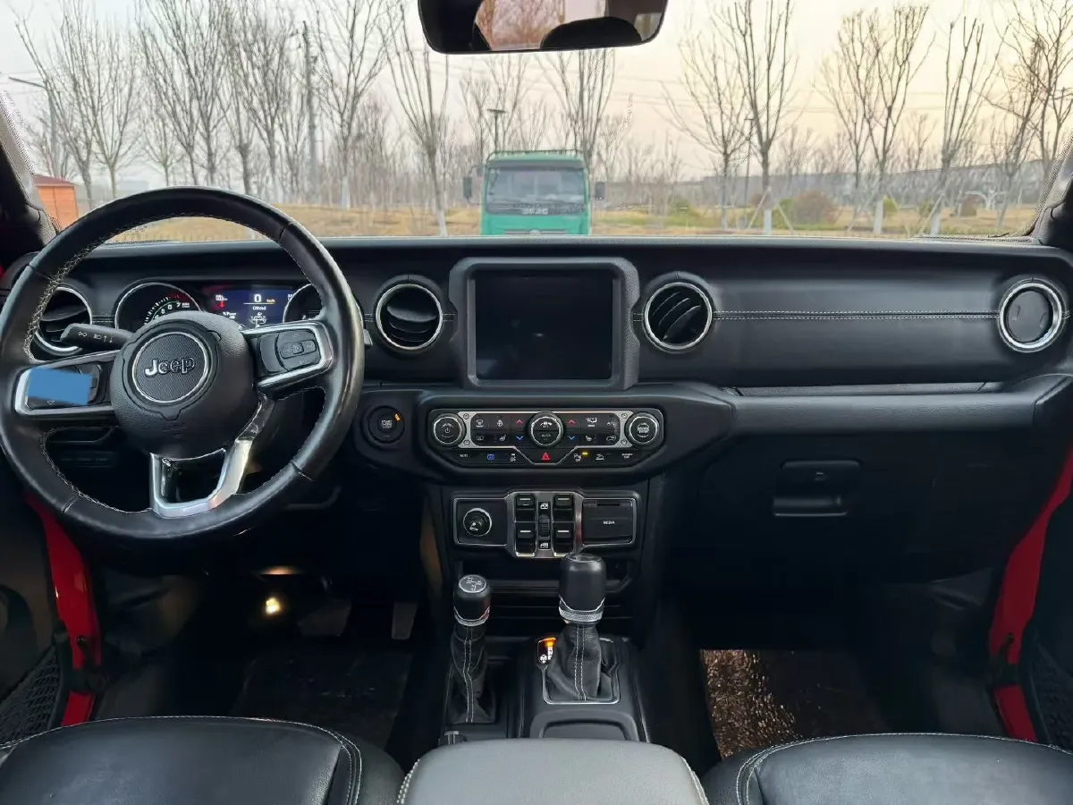 2021 Jeep Wrangler 2.0T 266HP L4 8AT PHEV 17KWH,autocango,china used car exporter,china ev exporter,chinese used car exporter,chinese used ev exporter