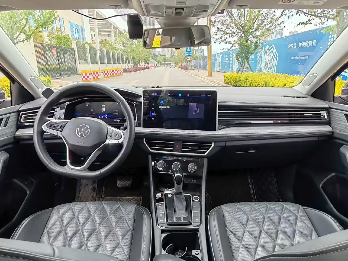 2023 Volkswagen Sagitar 1.5T 160HP L4 7DCT,autocango,china used car exporter,china ev exporter,chinese used car exporter,chinese used ev exporter