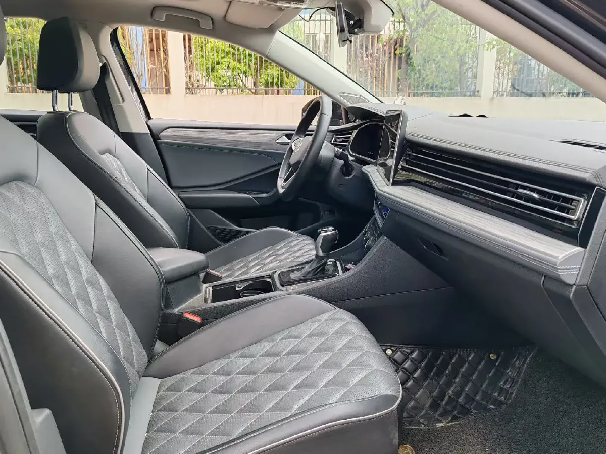 2023 Volkswagen Sagitar 1.5T 160HP L4 7DCT,autocango,china used car exporter,china ev exporter,chinese used car exporter,chinese used ev exporter