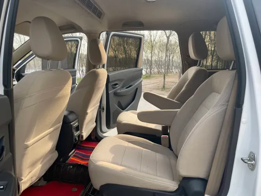 2019 WuLing HongGuang 1.5L 99HP L4 6MT,autocango,china used car exporter,china ev exporter,chinese used car exporter,chinese used ev exporter
