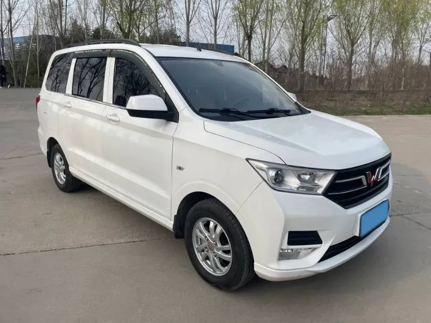 2019 WuLing HongGuang 1.5L 99HP L4 6MT,autocango,china used car exporter,china ev exporter,chinese used car exporter,chinese used ev exporter