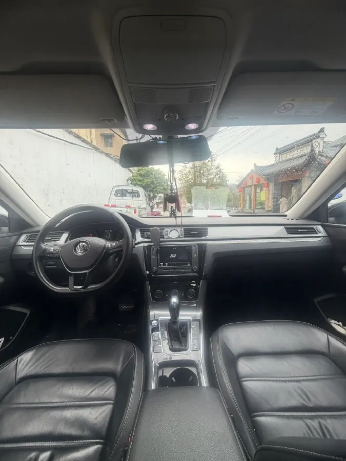 2017 Volkswagen Passat 1.8T 180HP L4 7DCT,autocango,china used car exporter,china ev exporter,chinese used car exporter,chinese used ev exporter