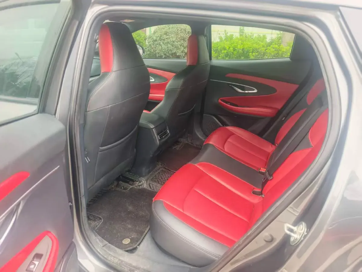 2020 ChangAn UNI-T 1.5T 180HP L4 7DCT,autocango,china used car exporter,china ev exporter,chinese used car exporter,chinese used ev exporter