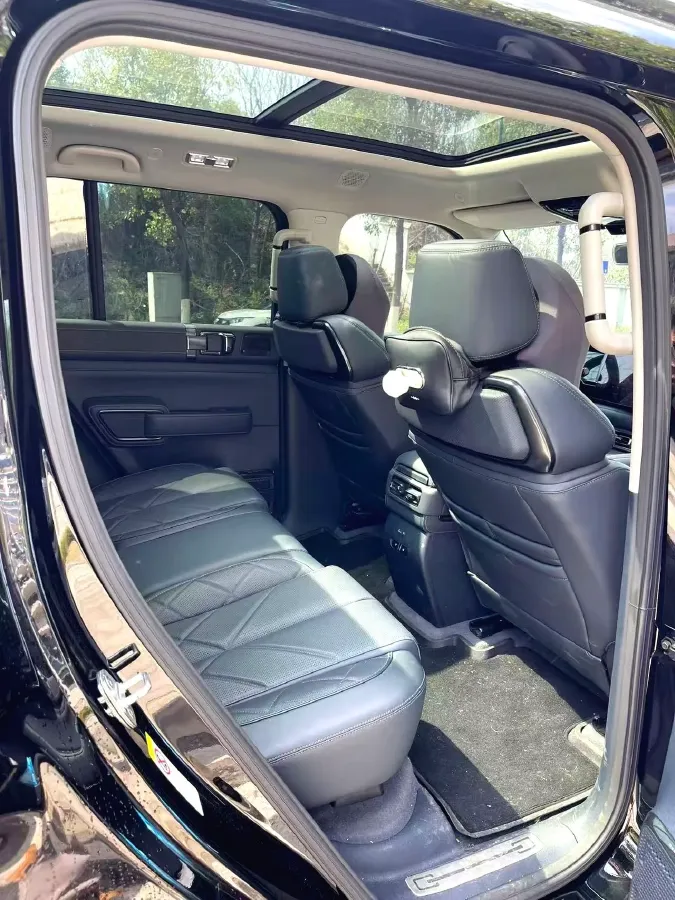 2023 FangChengBao Bao 5 1.5T 194HP L4 E-CVT PHEV 31.8KWH,autocango,china used car exporter,china ev exporter,chinese used car exporter,chinese used ev exporter