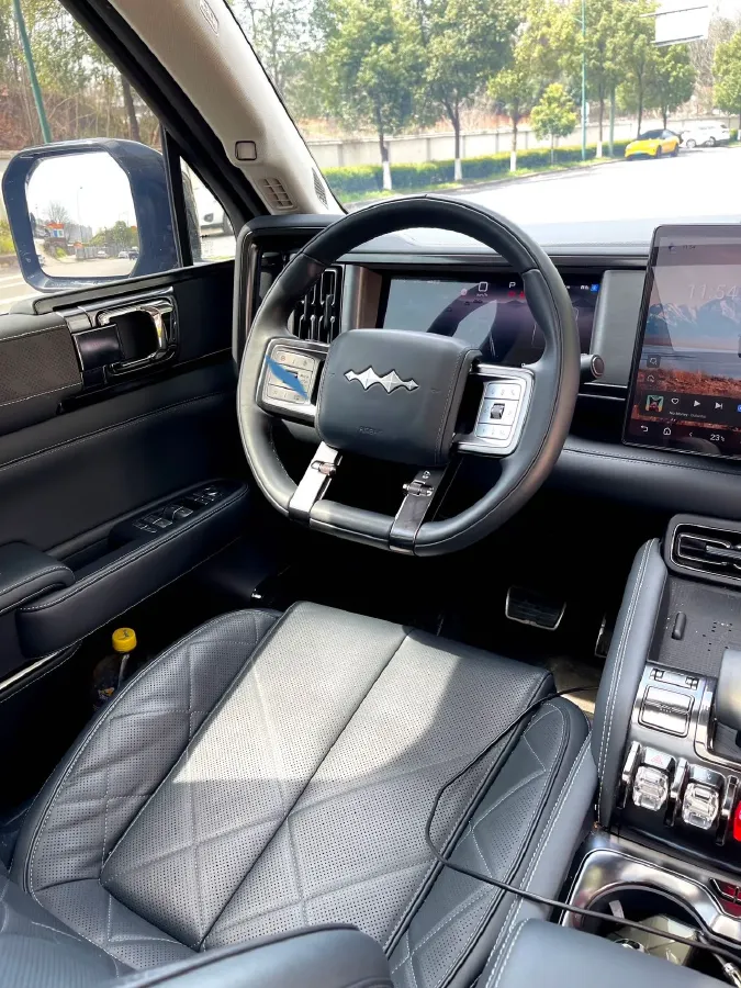 2023 FangChengBao Bao 5 1.5T 194HP L4 E-CVT PHEV 31.8KWH,autocango,china used car exporter,china ev exporter,chinese used car exporter,chinese used ev exporter