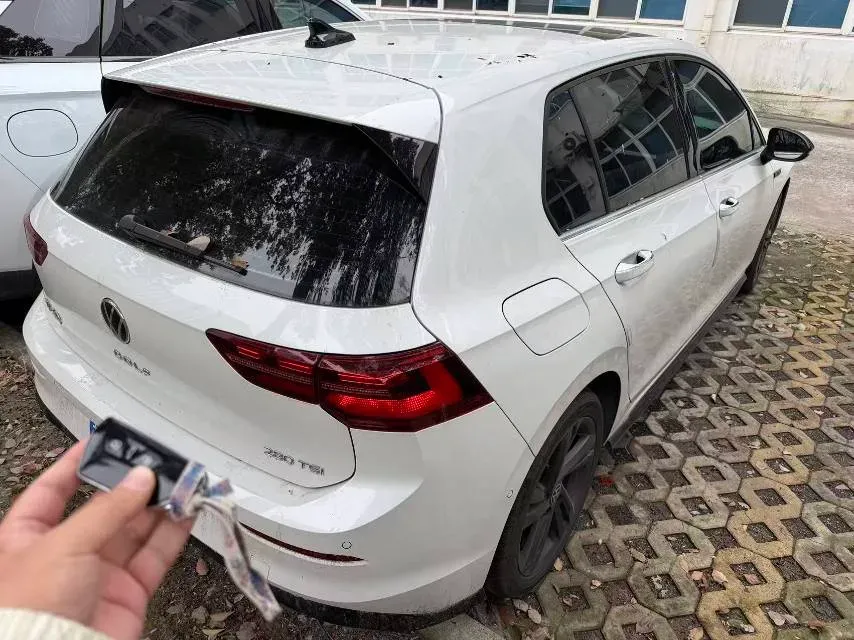 2023 Volkswagen Golf 1.4T 150HP L4 7DCT,autocango,china used car exporter,china ev exporter,chinese used car exporter,chinese used ev exporter