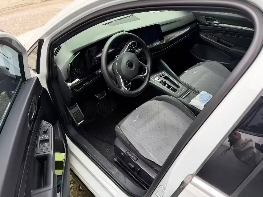 2023 Volkswagen Golf 1.4T 150HP L4 7DCT,autocango,china used car exporter,china ev exporter,chinese used car exporter,chinese used ev exporter