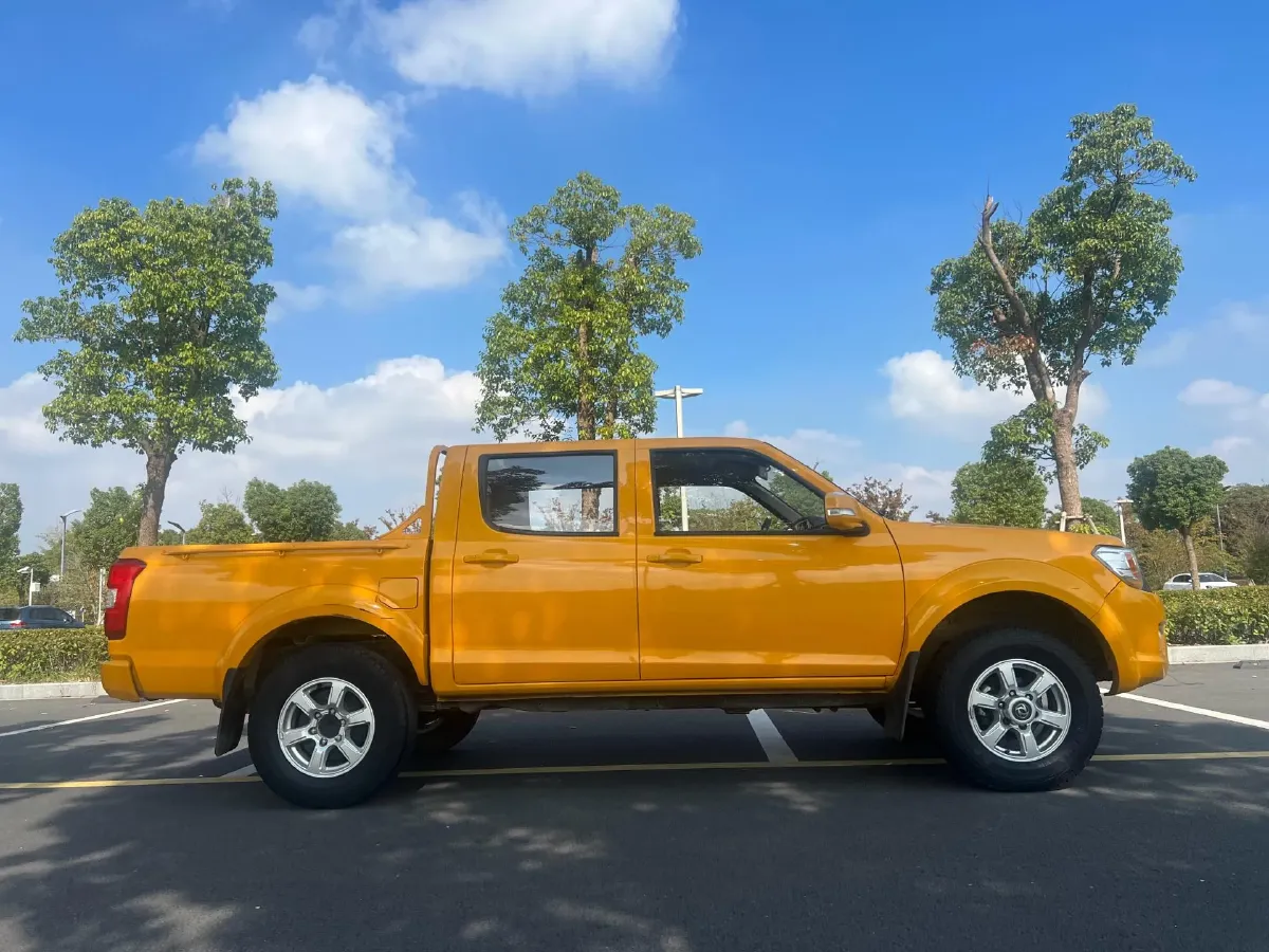 2019 Dongfeng RuiQi 2.4L 158HP L4 5MT,autocango,china used car exporter,china ev exporter,chinese used car exporter,chinese used ev exporter