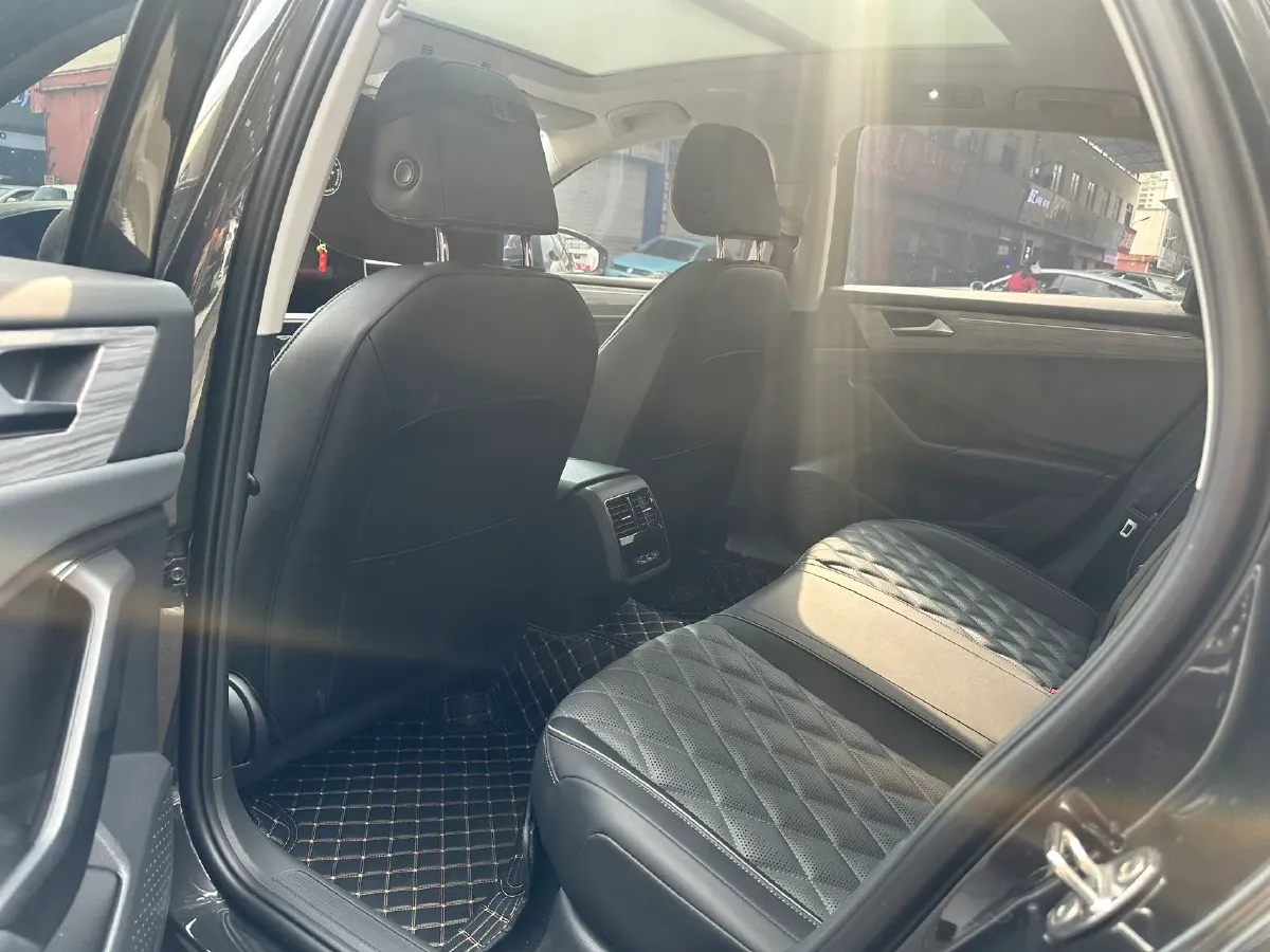 2023 Volkswagen Sagitar 1.5T 160HP L4 7DCT,autocango,china used car exporter,china ev exporter,chinese used car exporter,chinese used ev exporter