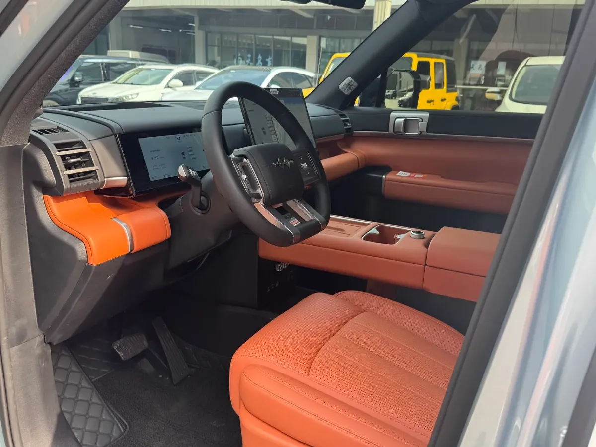 2025 FangChengBao Tai 7 1.5T 156HP L4 E-CVT PHEV,autocango,china used car exporter,china ev exporter,chinese used car exporter,chinese used ev exporter