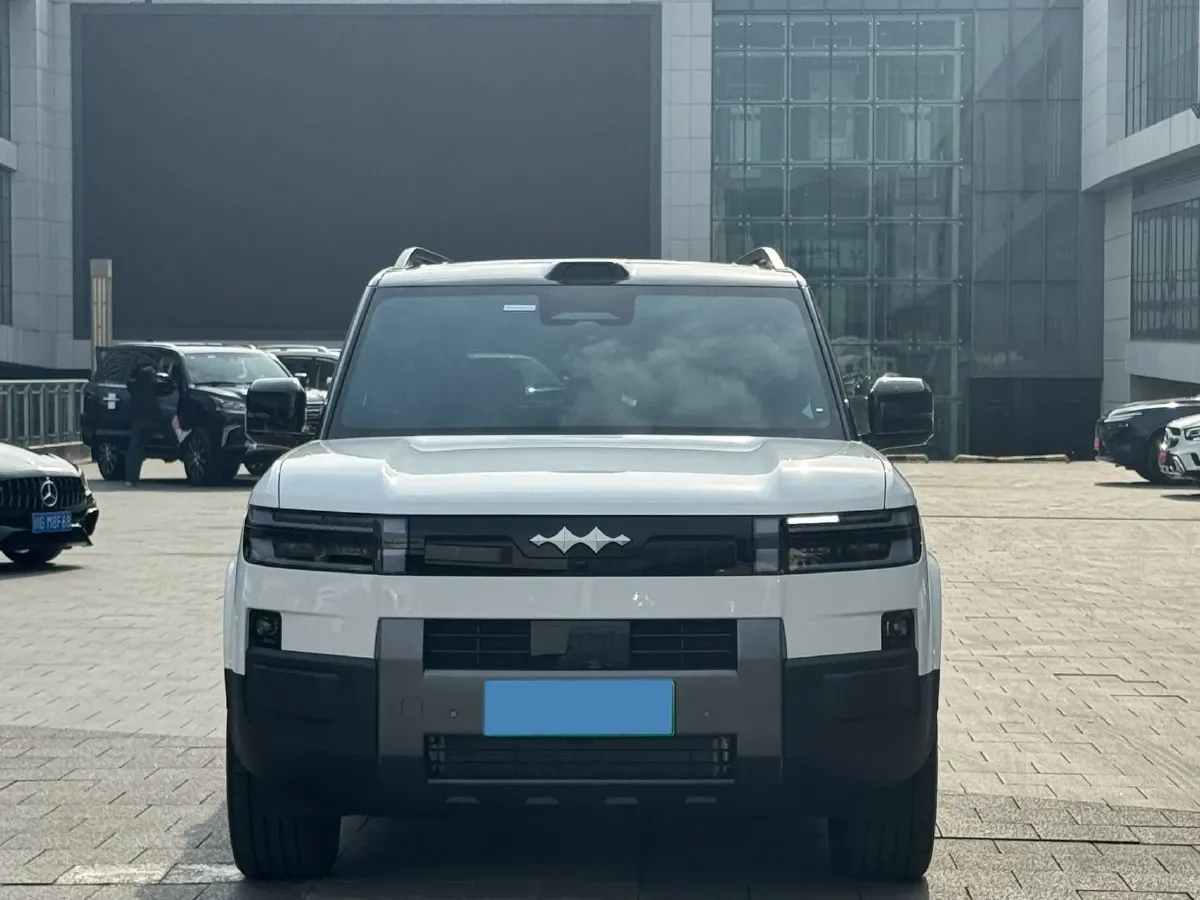 2025 FangChengBao Tai 7 1.5T 156HP L4 E-CVT PHEV,autocango,china used car exporter,china ev exporter,chinese used car exporter,chinese used ev exporter