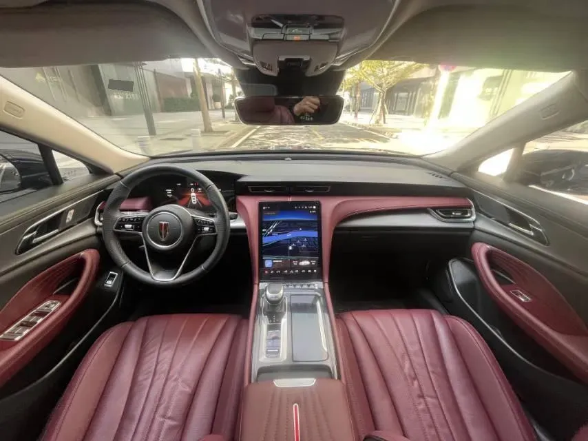 2024 HongQi H5 2.0T 224HP L4 8AT,autocango,china used car exporter,china ev exporter,chinese used car exporter,chinese used ev exporter