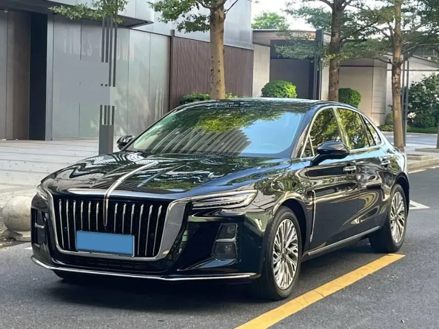 2024 HongQi H5 2.0T 224HP L4 8AT,autocango,china used car exporter,china ev exporter,chinese used car exporter,chinese used ev exporter