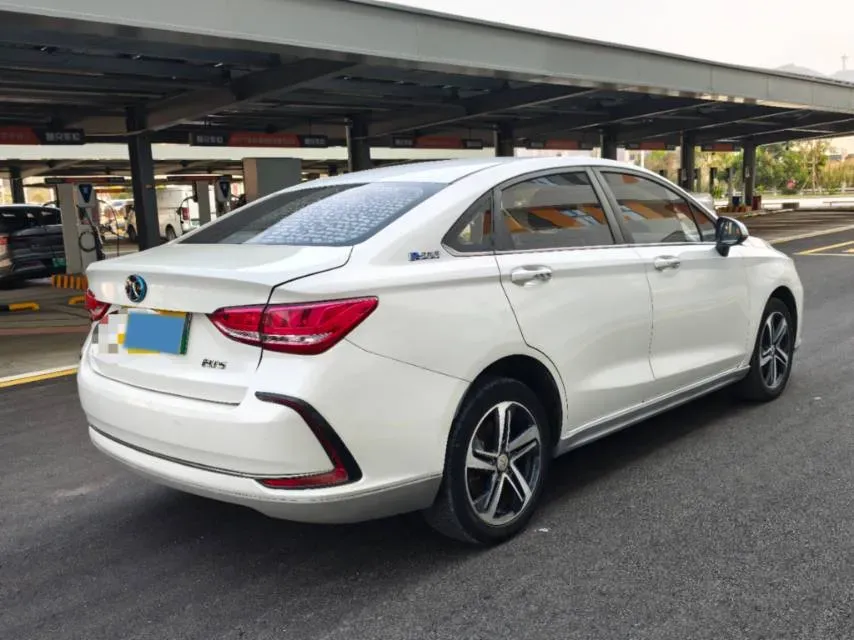 2018 BeiJing Auto EU5 BEV 53.66KWH,autocango,china used car exporter,china ev exporter,chinese used car exporter,chinese used ev exporter