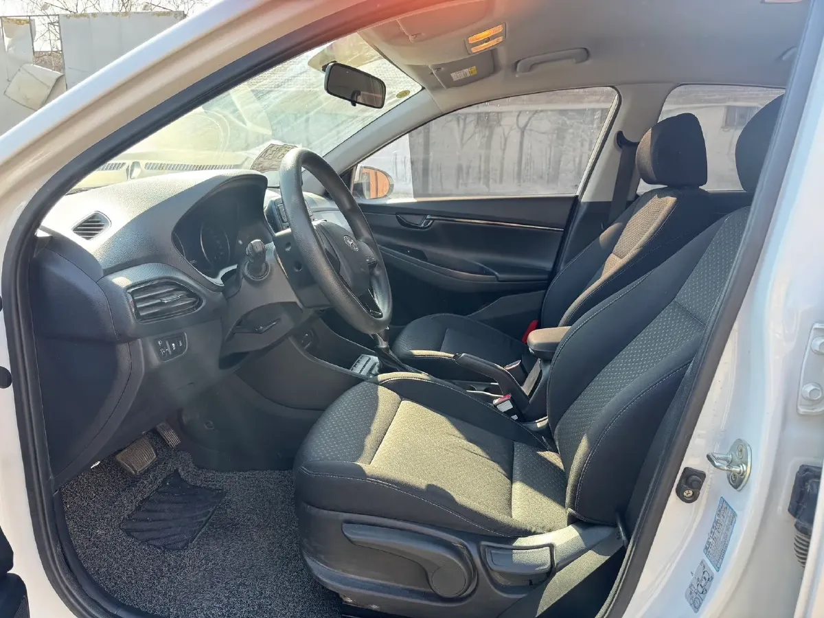 2020 Hyundai Celesta 1.6L 123HP L4 6AT,autocango,china used car exporter,china ev exporter,chinese used car exporter,chinese used ev exporter