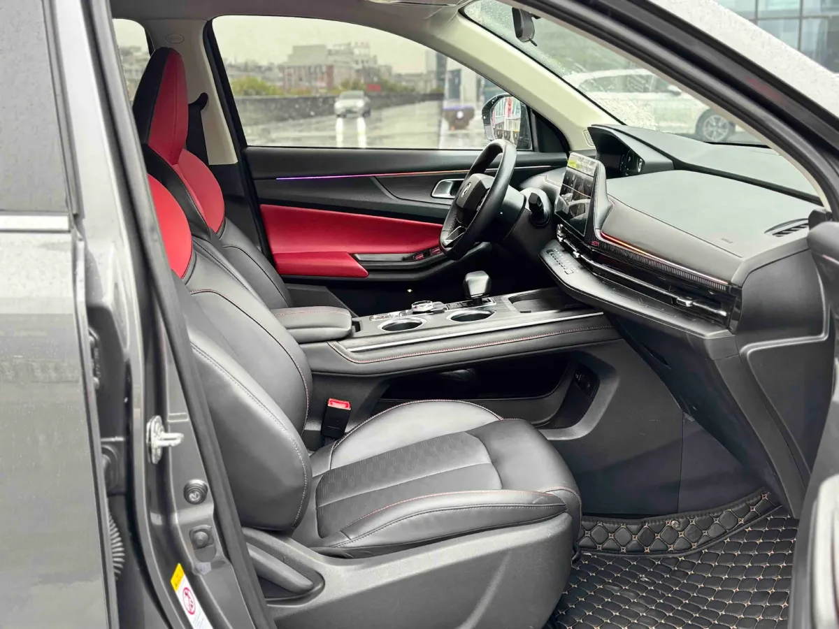 2022 ChangAn Oshan X7 Plus 1.5T 188HP L4 7DCT,autocango,china used car exporter,china ev exporter,chinese used car exporter,chinese used ev exporter