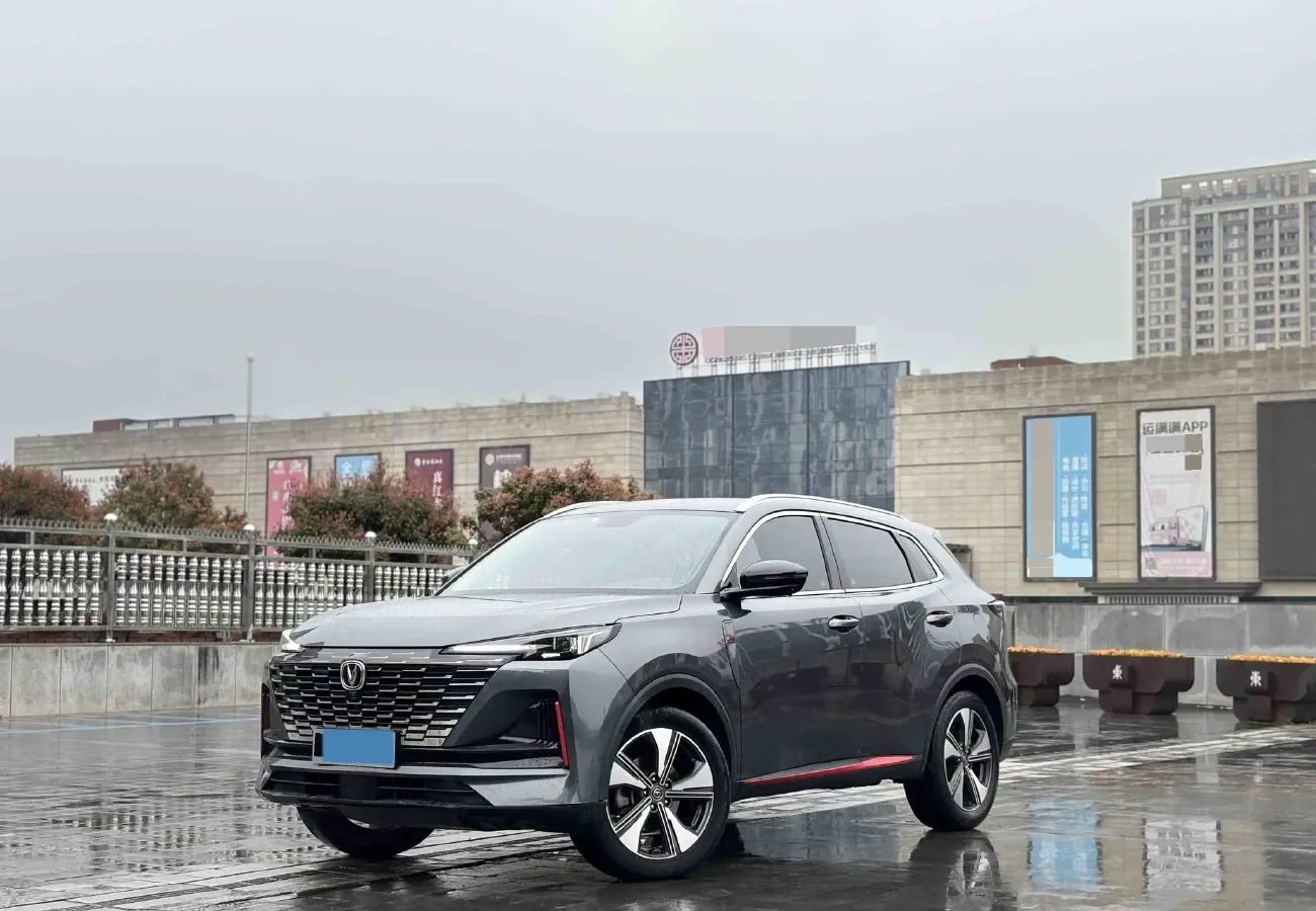 2022 ChangAn Oshan X7 Plus 1.5T 188HP L4 7DCT,autocango,china used car exporter,china ev exporter,chinese used car exporter,chinese used ev exporter
