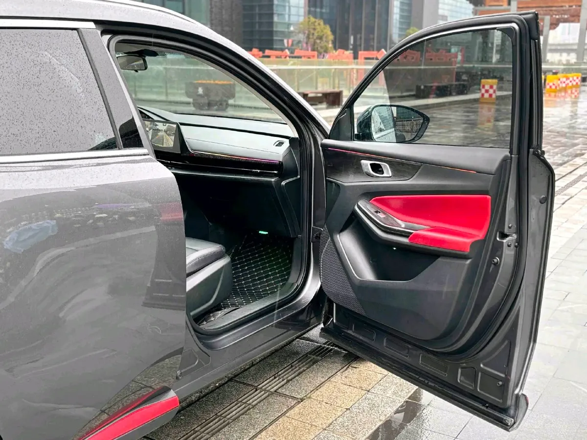 2022 ChangAn Oshan X7 Plus 1.5T 188HP L4 7DCT,autocango,china used car exporter,china ev exporter,chinese used car exporter,chinese used ev exporter