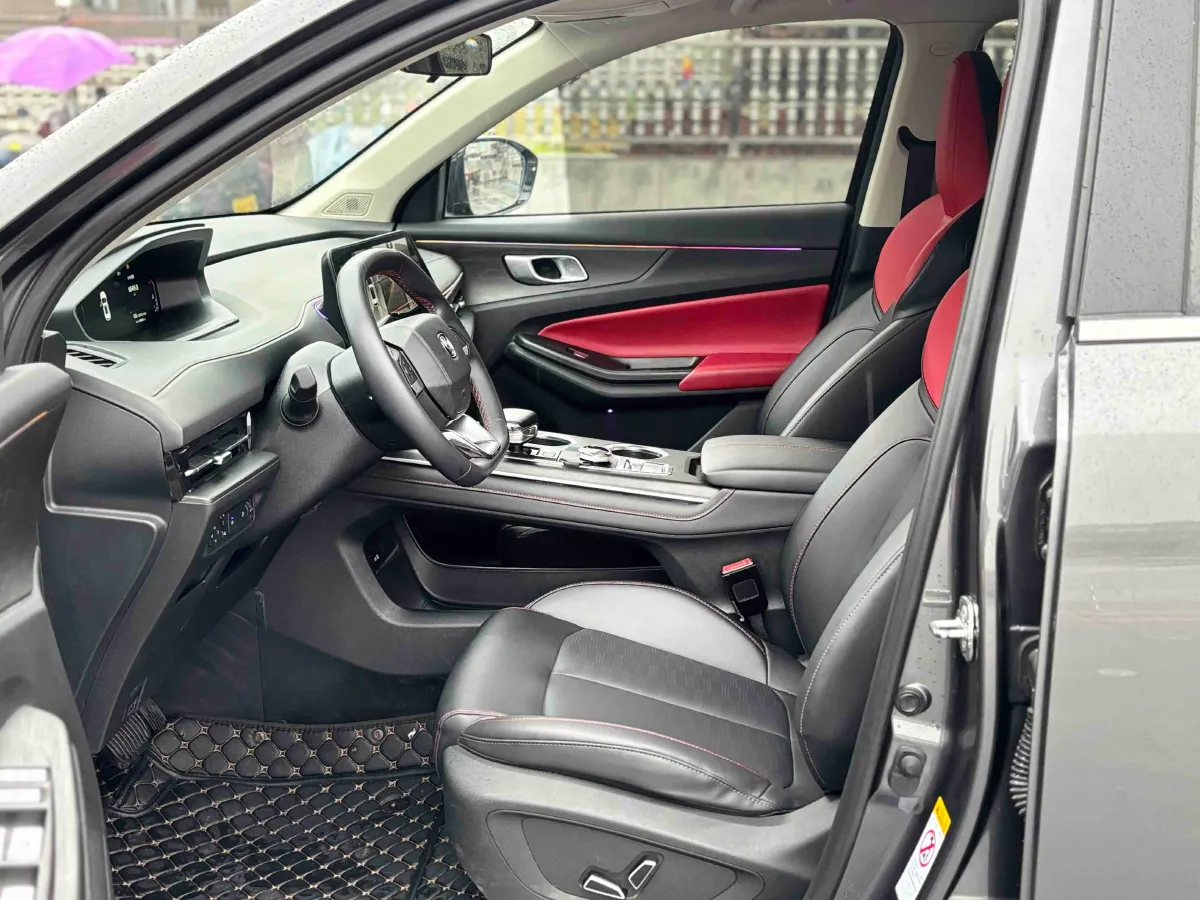 2022 ChangAn Oshan X7 Plus 1.5T 188HP L4 7DCT,autocango,china used car exporter,china ev exporter,chinese used car exporter,chinese used ev exporter