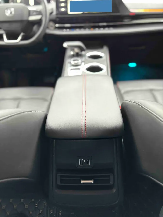 2022 ChangAn Oshan X7 Plus 1.5T 188HP L4 7DCT,autocango,china used car exporter,china ev exporter,chinese used car exporter,chinese used ev exporter