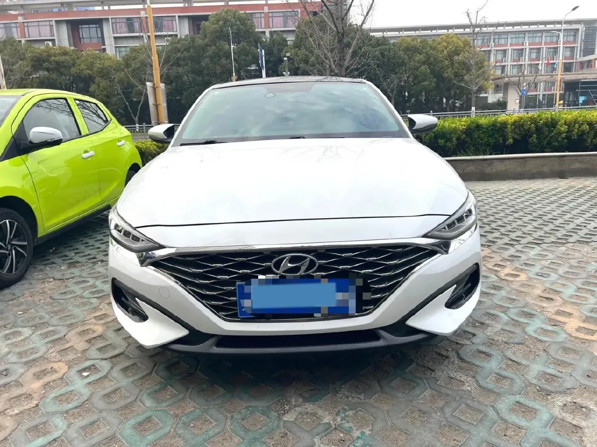2019 Hyundai La Festa 1.6T 190HP L4 7DCT,autocango,china used car exporter,china ev exporter,chinese used car exporter,chinese used ev exporter