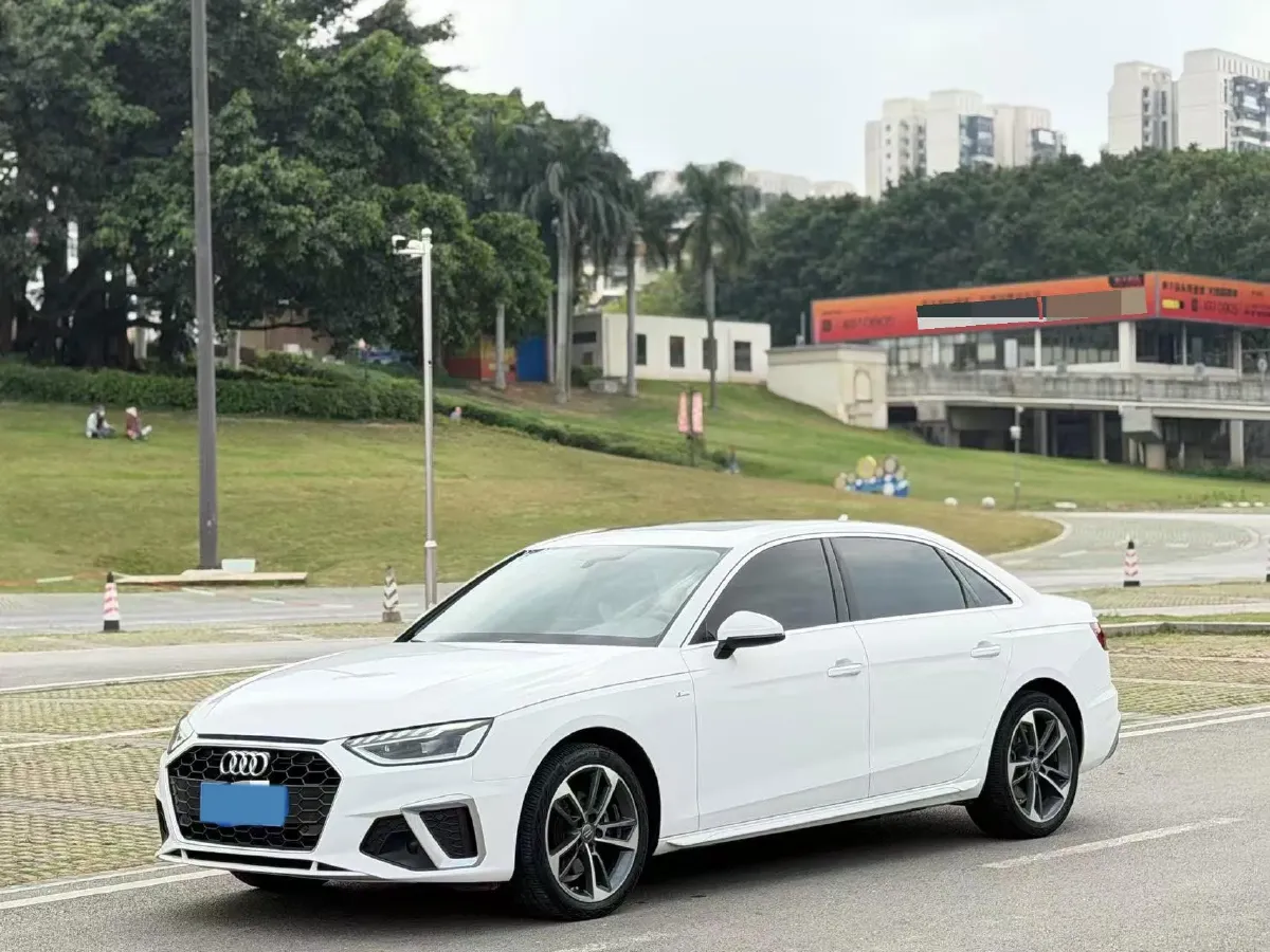 2020 Audi A4L 2.0T 190HP L4 7DCT,autocango,china used car exporter,china ev exporter,chinese used car exporter,chinese used ev exporter