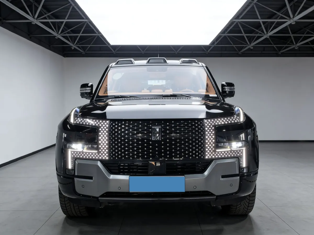 2023 YangWang U8 2.0T 272HP L4 REEV 49.05KWH,autocango,china used car exporter,china ev exporter,chinese used car exporter,chinese used ev exporter