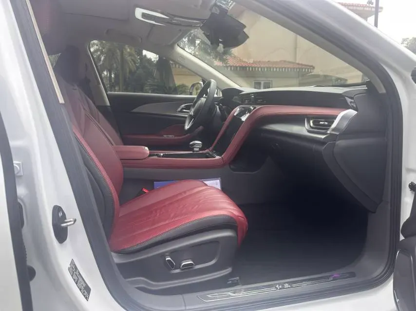 2022 HongQi H5 1.8T 197HP L4 6AT,autocango,china used car exporter,china ev exporter,chinese used car exporter,chinese used ev exporter