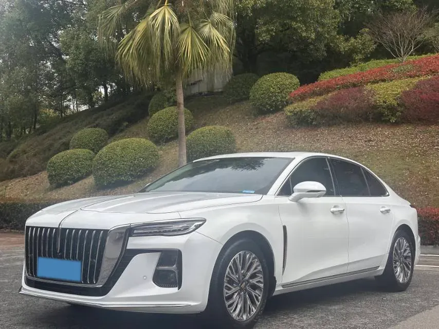 2022 HongQi H5 1.8T 197HP L4 6AT,autocango,china used car exporter,china ev exporter,chinese used car exporter,chinese used ev exporter