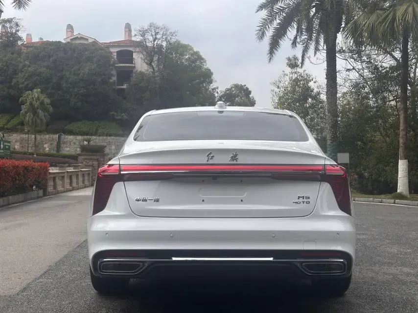 2022 HongQi H5 1.8T 197HP L4 6AT,autocango,china used car exporter,china ev exporter,chinese used car exporter,chinese used ev exporter