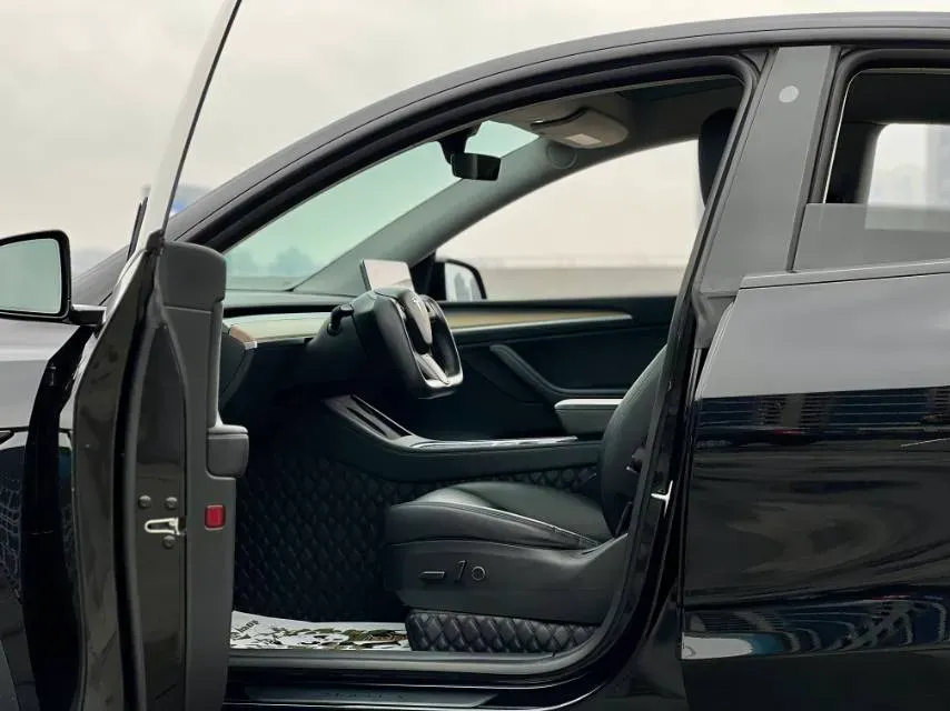 2022 Tesla Model Y BEV 60KWH,autocango,china used car exporter,china ev exporter,chinese used car exporter,chinese used ev exporter