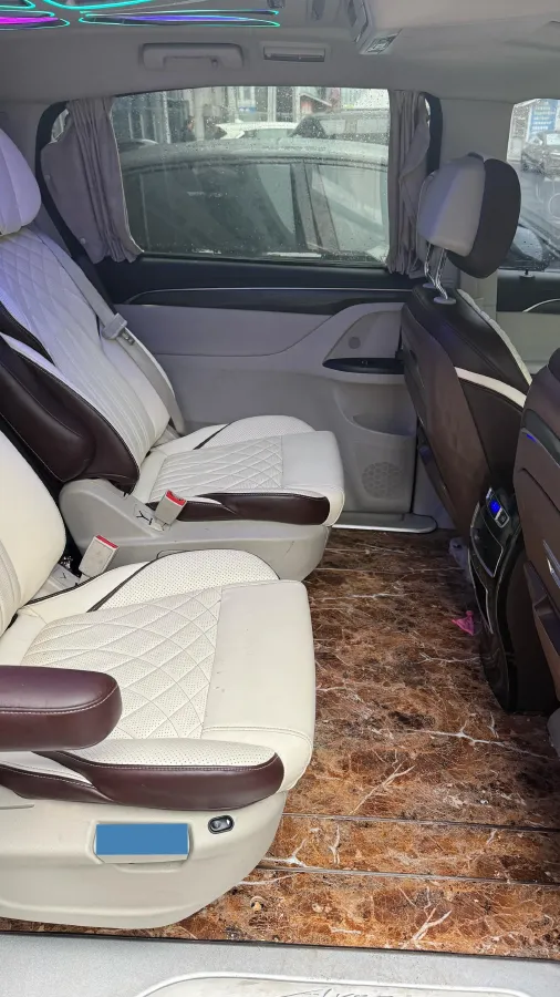 2022 Buick GL8 2.0T 237HP L4 9AT,autocango,china used car exporter,china ev exporter,chinese used car exporter,chinese used ev exporter