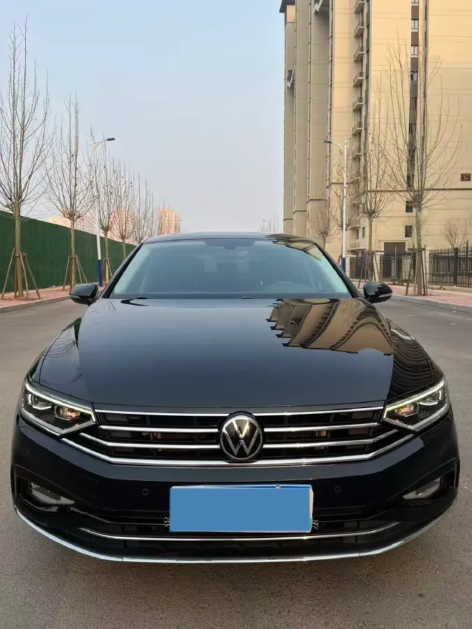2020 Volkswagen Magotan 2.0T 186HP L4 7DCT,autocango,china used car exporter,china ev exporter,chinese used car exporter,chinese used ev exporter