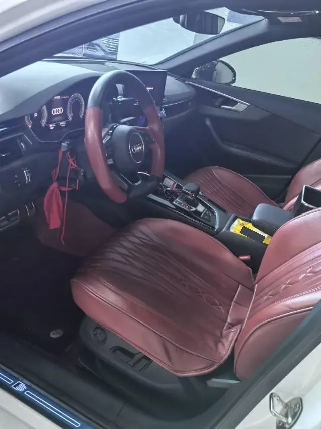 2023 Audi A4L 2.0T 190HP L4 7DCT,autocango,china used car exporter,china ev exporter,chinese used car exporter,chinese used ev exporter