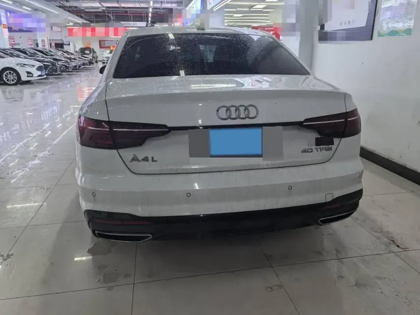 2023 Audi A4L 2.0T 190HP L4 7DCT,autocango,china used car exporter,china ev exporter,chinese used car exporter,chinese used ev exporter
