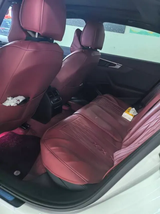 2023 Audi A4L 2.0T 190HP L4 7DCT,autocango,china used car exporter,china ev exporter,chinese used car exporter,chinese used ev exporter