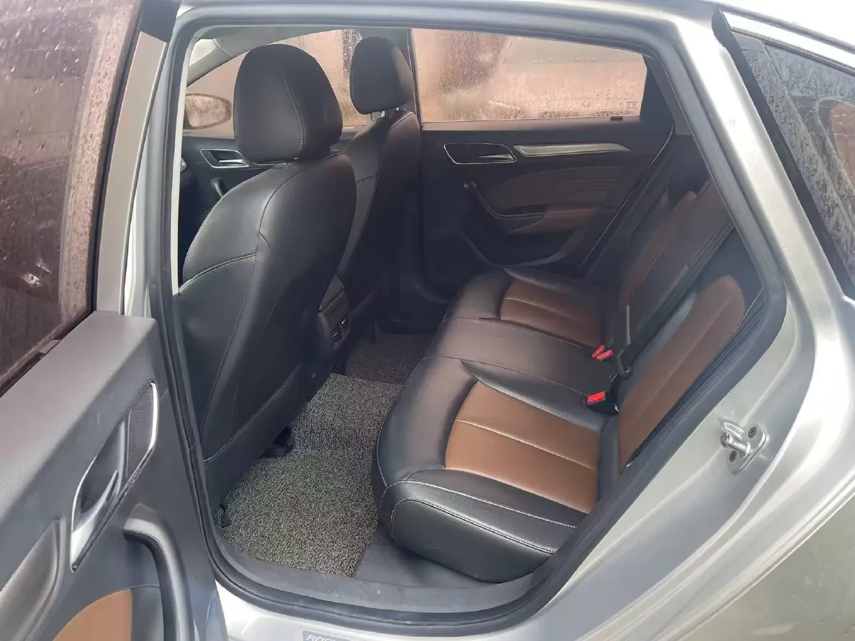 2017 Roewe i6 1.0T 125HP L3 7DCT,autocango,china used car exporter,china ev exporter,chinese used car exporter,chinese used ev exporter