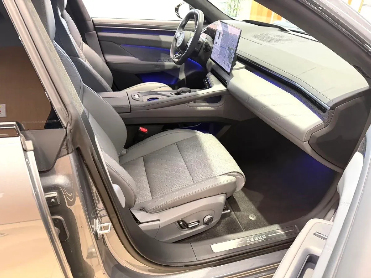 2025 Zeekr 001 BEV 100KWH,autocango,china used car exporter,china ev exporter,chinese used car exporter,chinese used ev exporter