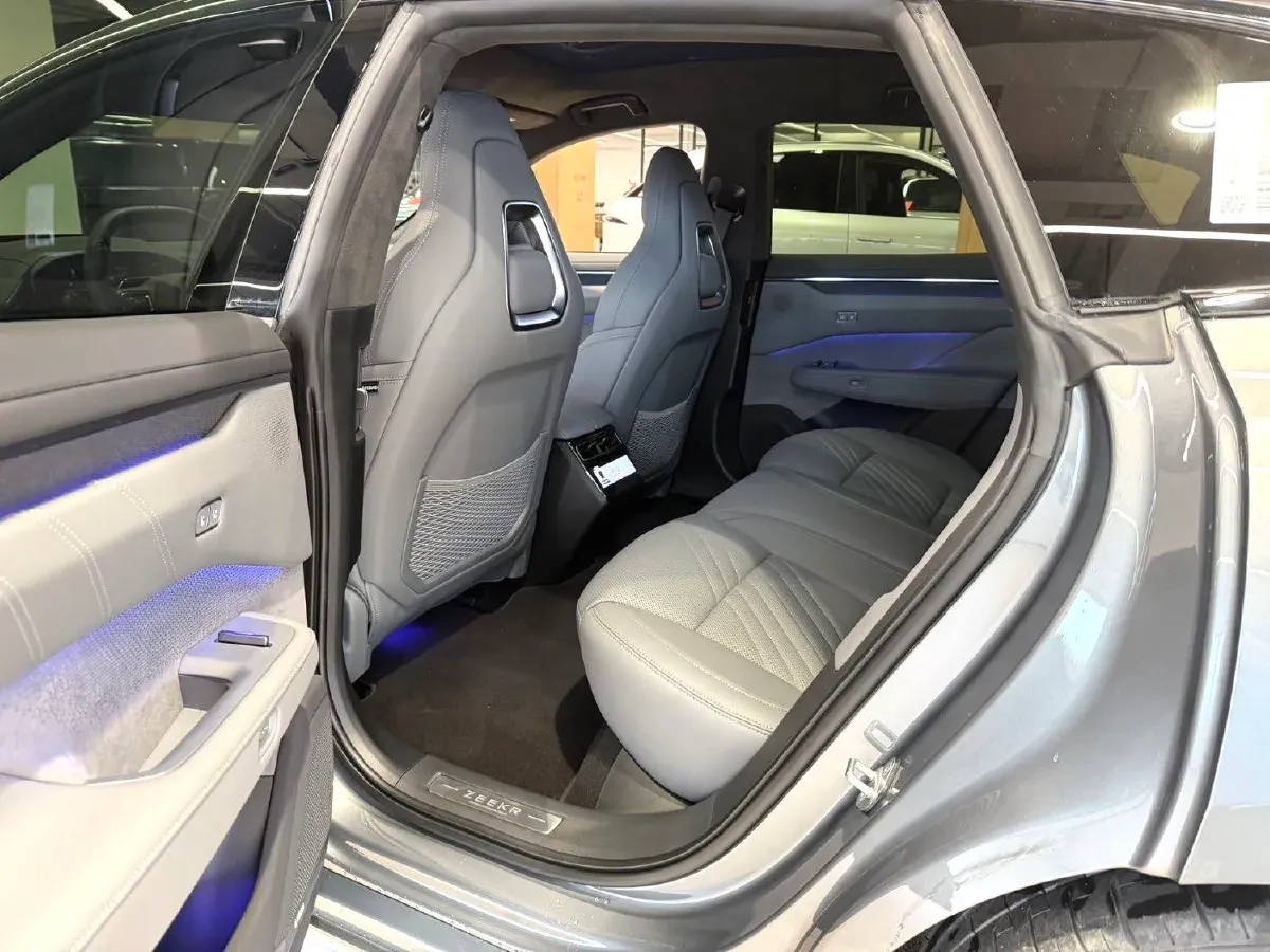 2025 Zeekr 001 BEV 100KWH,autocango,china used car exporter,china ev exporter,chinese used car exporter,chinese used ev exporter