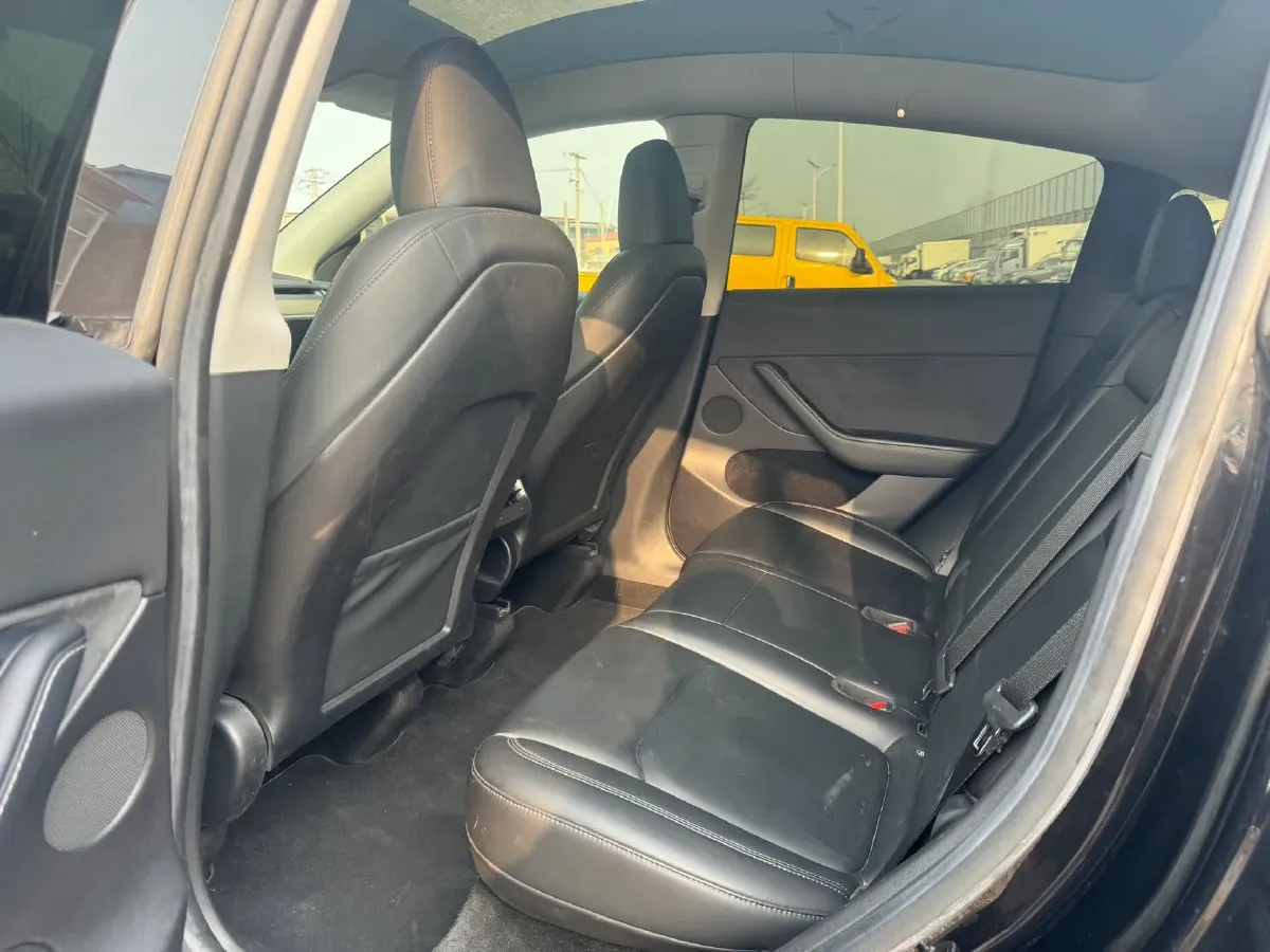 2022 Tesla Model Y BEV 60KWH,autocango,china used car exporter,china ev exporter,chinese used car exporter,chinese used ev exporter