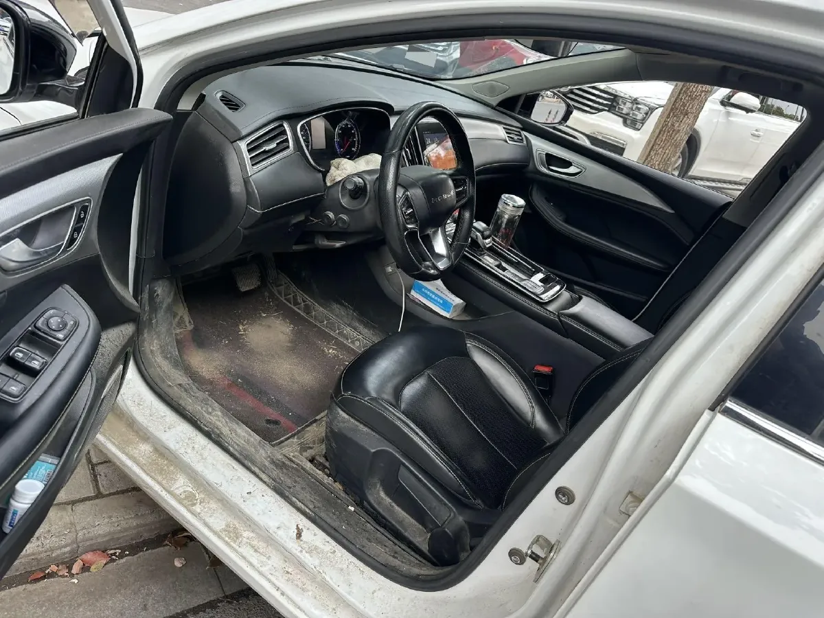 2020 Roewe i6 MAX 1.5T 169HP L4 AMT PHEV,autocango,china used car exporter,china ev exporter,chinese used car exporter,chinese used ev exporter