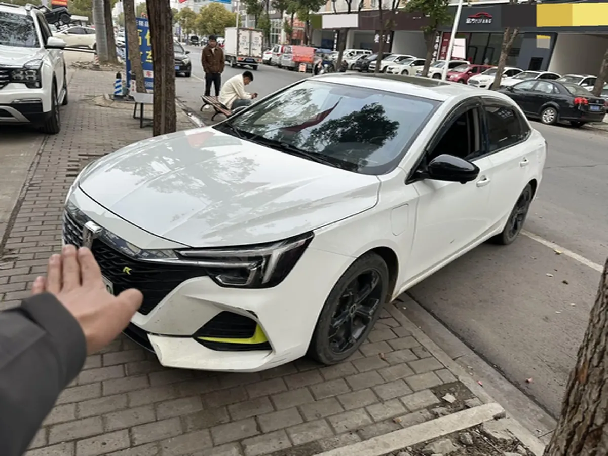 2020 Roewe i6 MAX 1.5T 169HP L4 AMT PHEV,autocango,china used car exporter,china ev exporter,chinese used car exporter,chinese used ev exporter