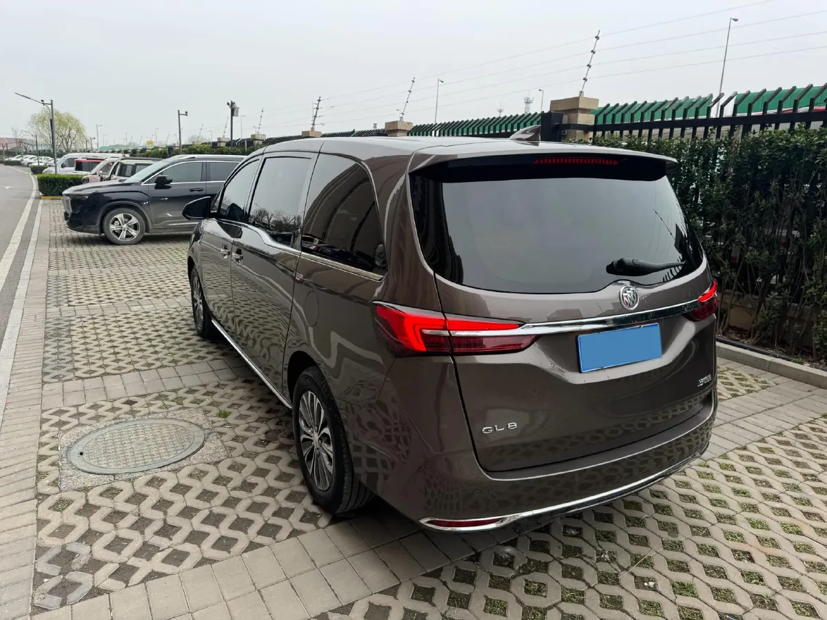 2021 Buick GL8 2.0T 237HP L4 9AT,autocango,china used car exporter,china ev exporter,chinese used car exporter,chinese used ev exporter