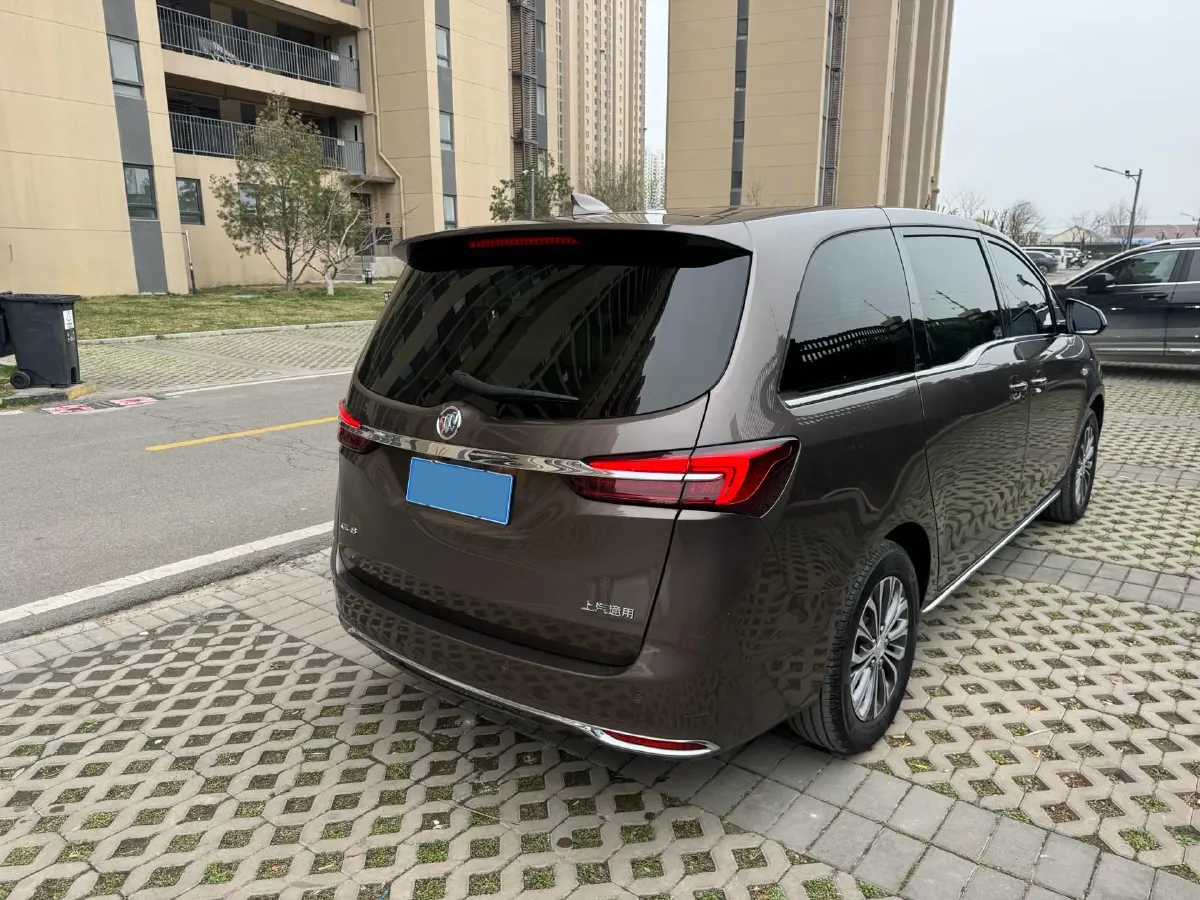 2021 Buick GL8 2.0T 237HP L4 9AT,autocango,china used car exporter,china ev exporter,chinese used car exporter,chinese used ev exporter