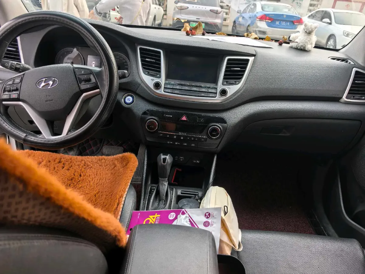 2018 Hyundai Tucson 1.6T 177HP L4 7DCT,autocango,china used car exporter,china ev exporter,chinese used car exporter,chinese used ev exporter